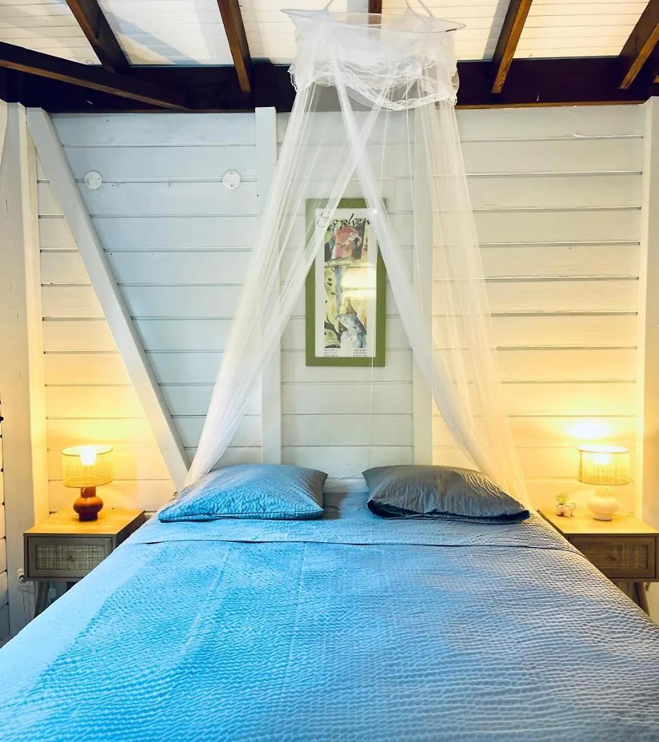 Kay Blue Traditional Creole House Les Trois-Ilets 0*,